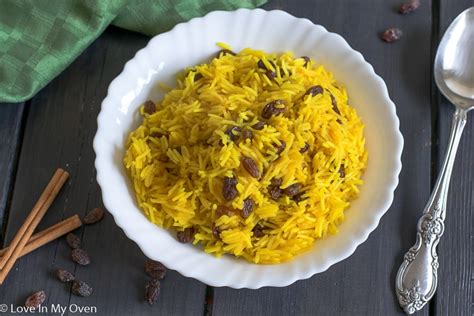 It's so simple that i kept forgetting to post it here on my blog! Yellow Rice | Love In My Oven