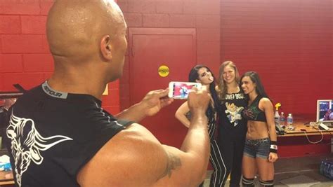 12 Incredible Behind The Scenes Wrestlemania Photos Page 5