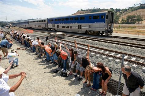 Train Mooning Attracts Scores Of Bare Bums Orange County Register