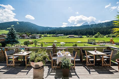 Helmhotel Updated 2023 Prices And Hotel Reviews San Candido Italy