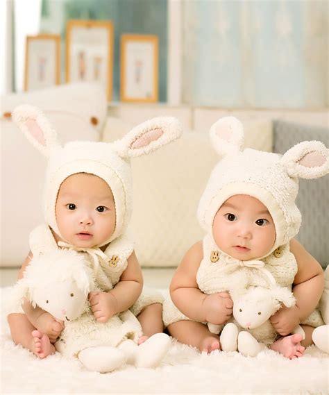 Free Photo Baby Twins Brother And Sister One Hundred Days Child