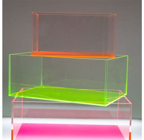 Design Neon Box Kabar Flores