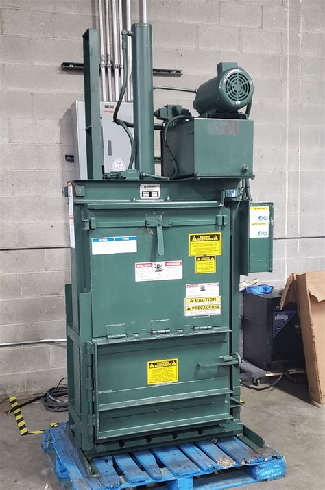 Used International Consolidated Textile Vertical Baler In Addison Il