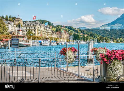 Schweizerhofquai Lakeshore Of Lake Lucerne In Summer Lucerne Switzerland Stock Photo Alamy