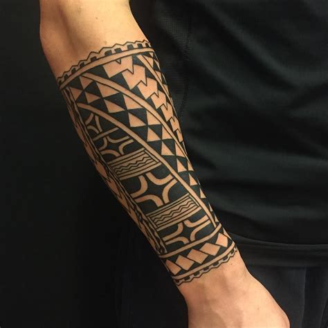 Die Besten 25 Maori Band Tattoo Ideen Auf Pinterest Maori Band Coole Bands Und Band Tattoos