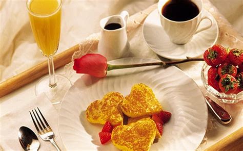 10 Ideal Romantic Breakfast Ideas For Him 2024