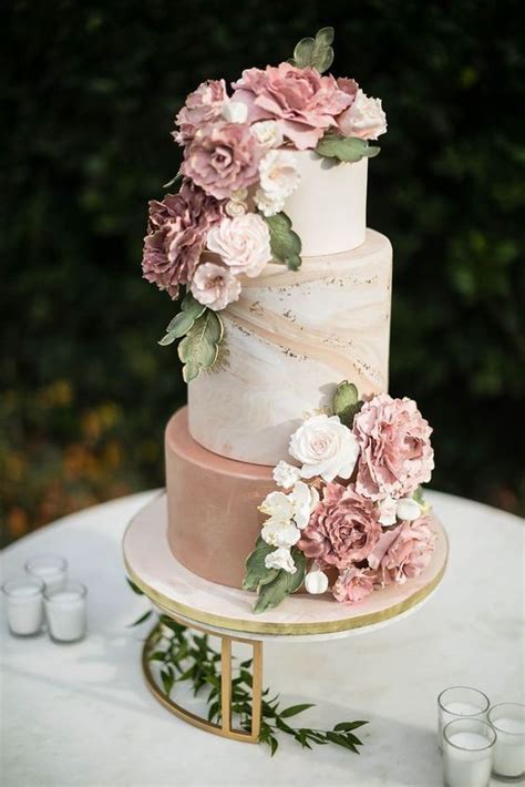 Rose Gold And Blush Wedding Cake To Make You Mouth Watering Wedding