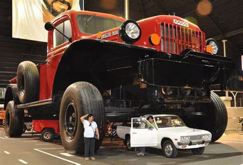 Pak Vehicles The Worlds Largest Truck At Emirates Auto Museum In Abu