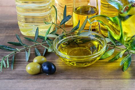 Por qué es tan bueno tomar el aceite de oliva