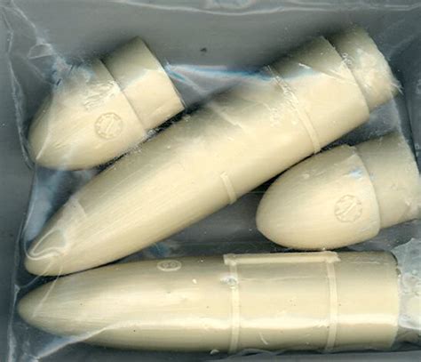 Custom Aeronautical Miniatures R32061 132 108 Gallon Paper Drop Tanks