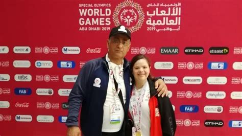 بطلة السباحة الليبية ريحان بن جليل ستحمل شعلة افتتاح الأولمبياد الخاص للألعاب العالمية ليبيا