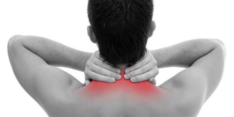 Sakit leher sebelah kiri akibat saraf terjepit sering disebut dengan spondilosis servikal. Life is like a roller coaster: Sakit tengkuk a.k.a sakit ...