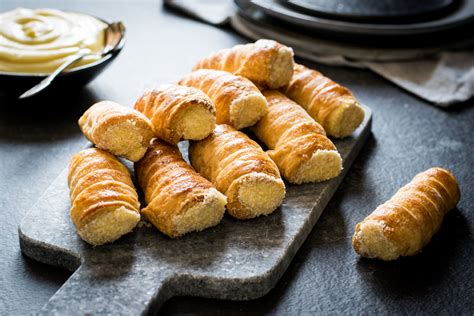 Tutto ebbe inizio quando gp&me﻿ mi diede la possibilità di i cannoncini andavano preparati per lunedi 29 ottobre, cosi domenica mi sono messa d'impegno per. Cannoncini alla crema pasticcera | LuCake