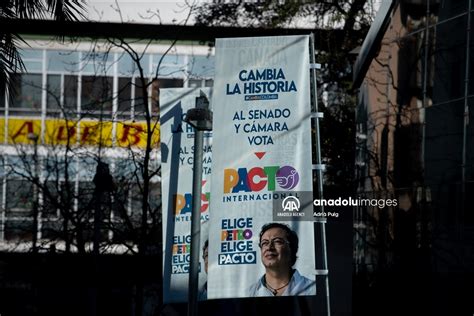 Lanzamiento En Barcelona De La Campaña Internacional Del Precandidato