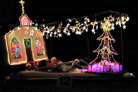 Boat decorations for boat parades 2020 popular. Venice, Florida, Christmas Boat Parade Dazzles Visitors