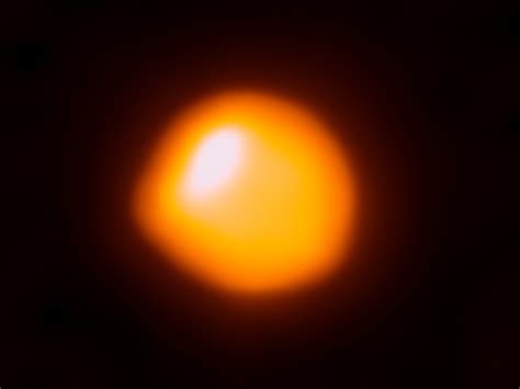 Betelgeuse The Amazing Red Giant Space Age