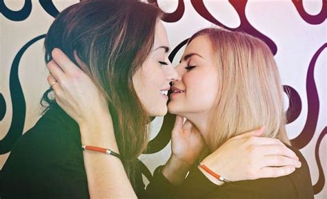 Pin By Victoria ⛹🏼‍♀️🌈 On Rose And Rosie Cute Lesbian Couples Rose And Rosie Girls In Love