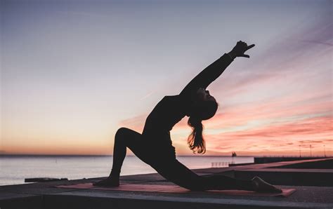 What S The Difference Between Bikram And Hot Yoga Mindful Yoga Health