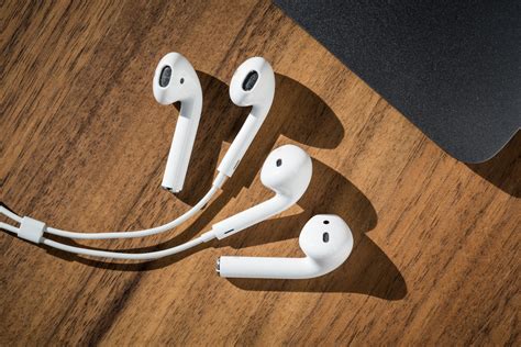 Apple airpods with wireless charging case. AirPods review: They sound great, but Siri holds them back ...