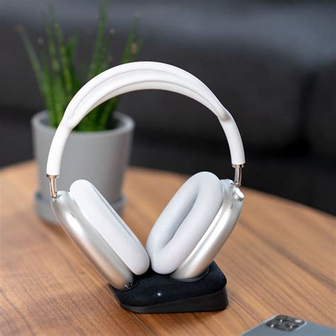 Apple's latest headphones are charged through a lightning cable. Max Stand - the ultimate charging stand for Apple's ...