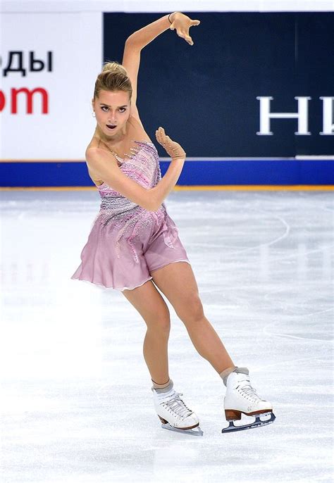 Elena Igorevna Radionova エレーナ・ラジオノワ⛸ Elena Radionova Figure Skating