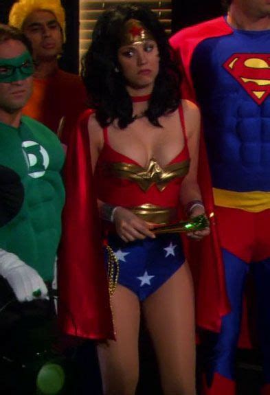 Kaley Cuoco As Penny As Wonder Woman Wonder Woman Cosplay Wonder