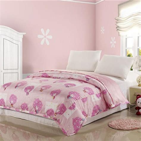 This duvet cover set is extraordinary soft and durable for. Fashion Flowers Pink Velvet & Cotton Twin/Queen/King Size ...