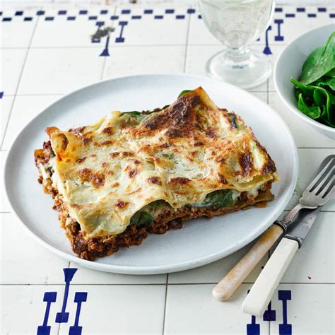Spinach And Veggie Mince Lasagne Recipe Gousto