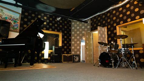 Pencil Factory Recording Studio A Fully Equipped State Of The Art