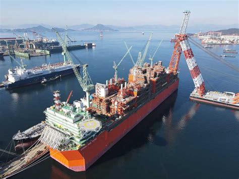 Coral Sul Flng Ready To Sail Away To Mozambiques Rovuma Basin