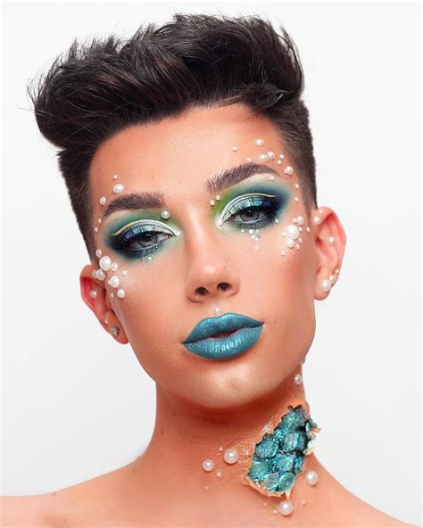 James charles is an american makeup artist, entrepreneur, youtuber and the first male spokesmodel for cosmetics brand covergirl. 28 of James Charles' Most Mind-Blowing Halloween Makeup ...