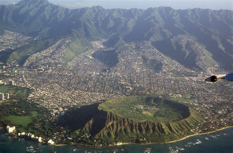Diamond Head Crater And Housing Sub Divisions Honolulu 1980 Qut