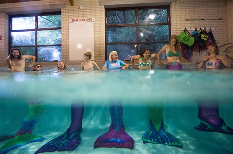 Mermaid School Is A Real Thing And They Take It Very Seriously Mashable