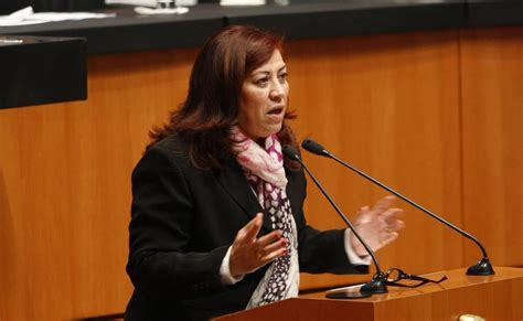 Militantes de Morena piden renuncia de superdelegada en Nuevo León
