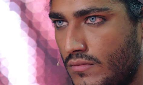 Akash kumar (model) was born on the 16th of november, 1991. Ballando con le Stelle, Akash Kumar: no chirurgia ...