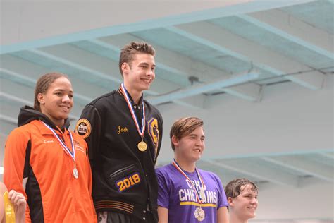Columbia River Turns Out Record Swim Meet At 2a District The Columbian
