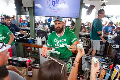 Eagles Jason Kelce Will Be Guest Bartender At The Od In Sea Isle City