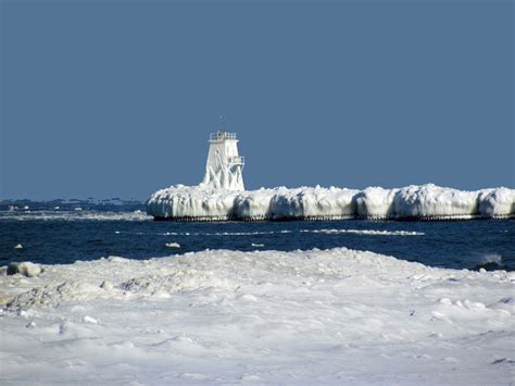 The Agatelady Adventures And Events Grand Marais Winter Scenes