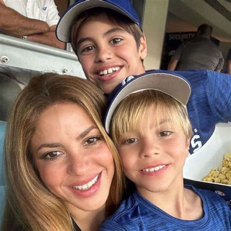 Shakira Shares Sweet Photo With Sons Milan Sasha At Dodgers Game Good Morning America
