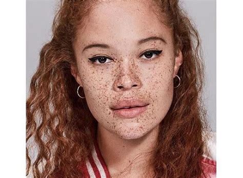 Sabina Karlsson Is The Curvy Freckle Faced Supermodel We’ve Been Waiting For