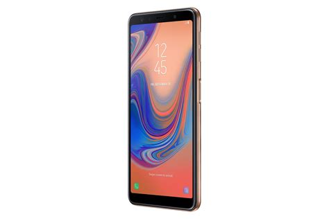 Samsungs First Triple Camera Smartphone Galaxy A7 Debuts In India