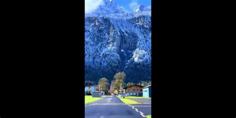 Une Telle Vue Existe à Unterbäch En Suisse Blagues Et Les
