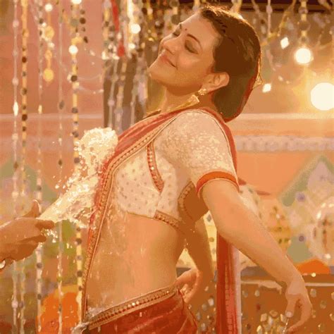 Kajal Agarwal Hot Sexy GIF Images Best Navel Cleavage Showing Photos