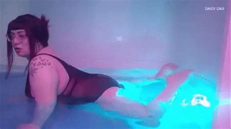 BBW Farts In The Float Tank Daisy Dax Body Fetishes Clips4sale