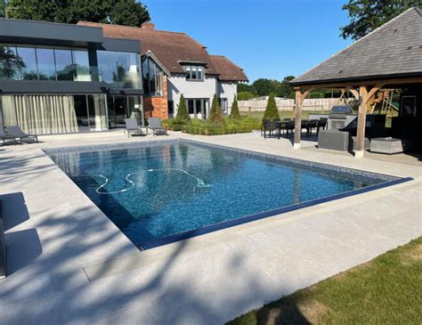 Gallery Surrey Hampsire And Berkshire Falcon Pools