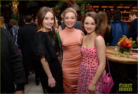 Joey King Kaitlyn Dever Florence Pugh Mingle With More Awards