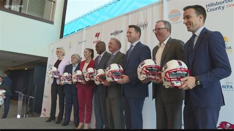 2021 marks the first time the super bowl will take place at the home field of one of the participating teams. Super Bowl LV will be coming to Tampa in 2021 | khou.com