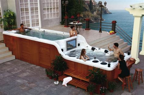 A Two Level Hot Tub The Luxema 8000
