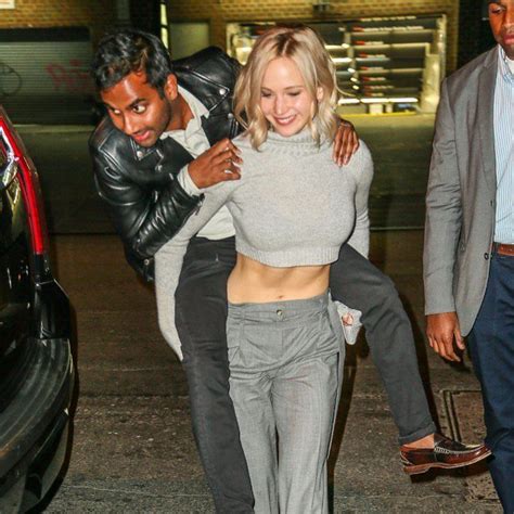 Jennifer Lawrence Flashes Her Abs Of Steel While Giving Aziz Ansari A