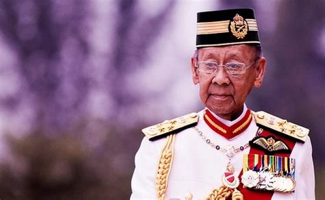 Our sincerest condolences to the family of the late sultan abdul halim mu'adzam shah. Late Kedah Sultan's Granddaughter Shares A Moving Tribute ...